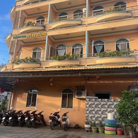 Huynh Huong Guesthouse Hà Tiên Buitenkant foto